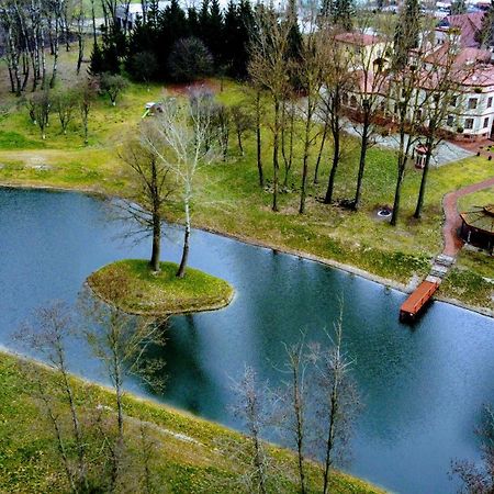 Palac Mysleta Uzdowo Exteriör bild